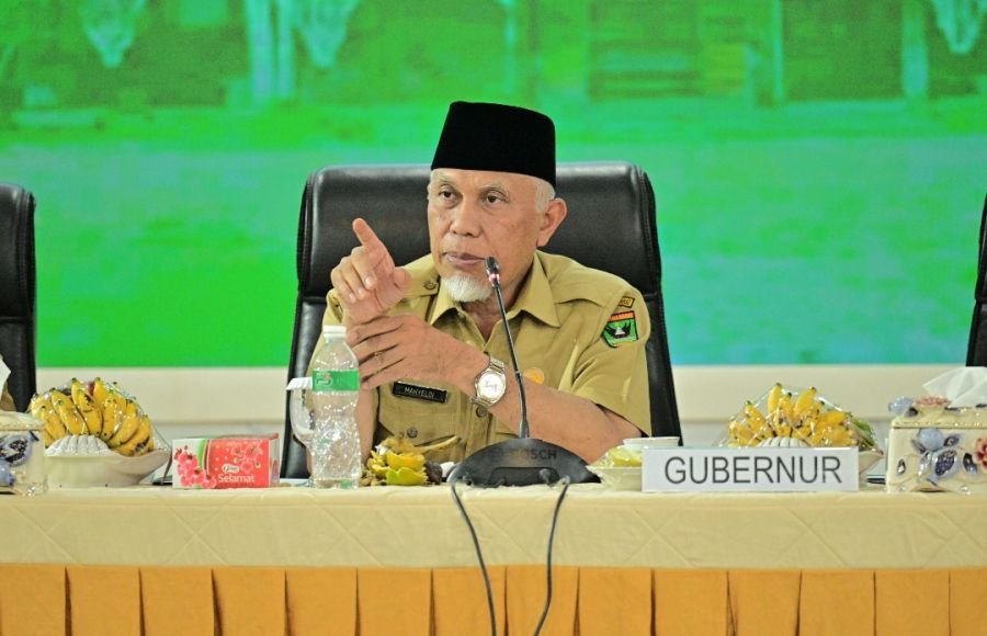 Gubernur Sumbar Instruksikan Tim Lintas OPD Kaji Ekosistem Ekonomi Haji, Targetkan Embarkasi Padang untuk Riau dan Jambi