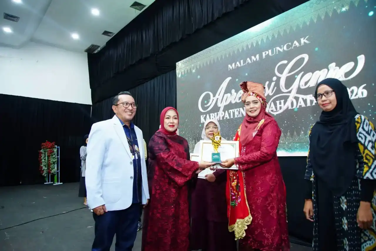 Pemkab Tanah Datar Kukuhkan 34 Finalis Jadi Duta GenRe 2026, Bupati Minta Jadi Teladan Remaja