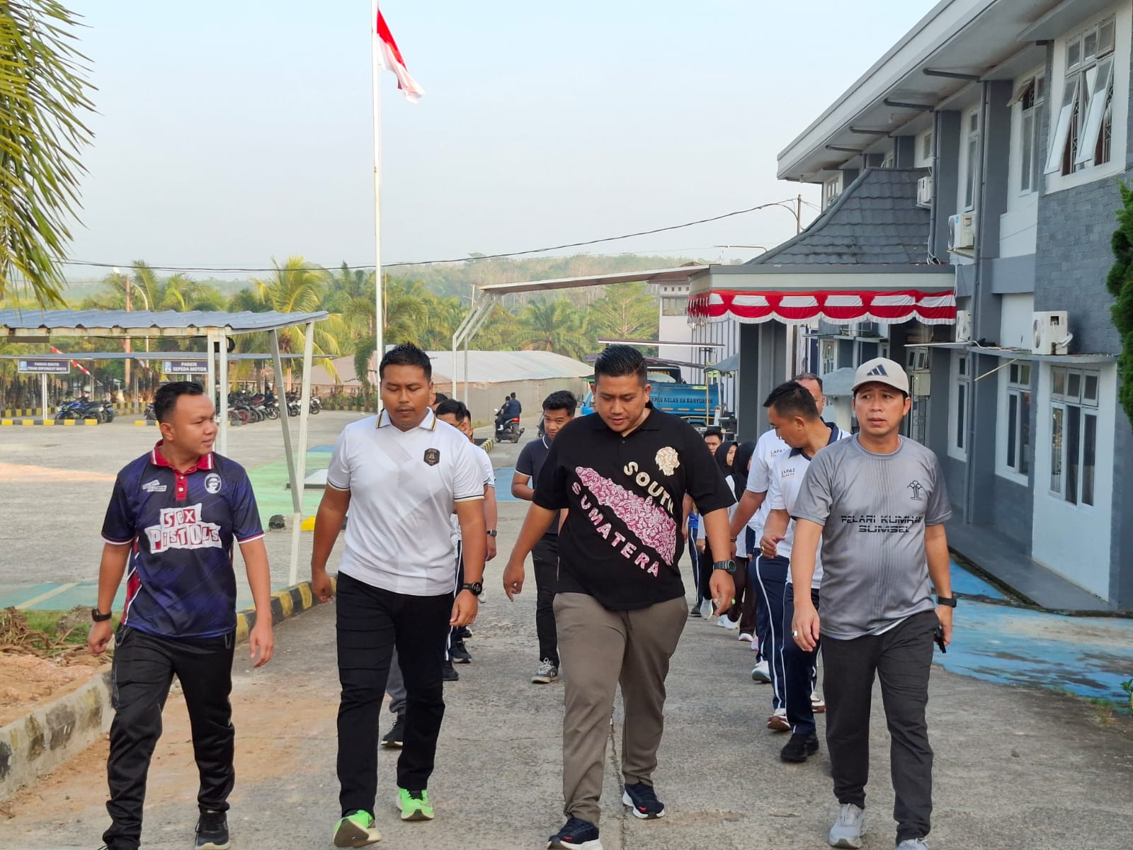 Lapas Banyuasin Gelar Jalan Sehat Rutin Tiap Pekan, Kalapas: Kebugaran Modal Utama Pelayanan