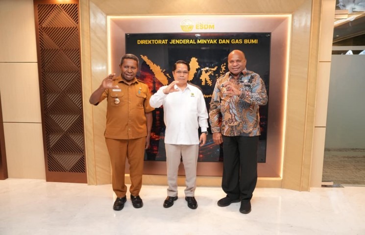 Gubernur Papua Dorong Percepatan BBM Satu Harga, Usul Tambah Depot dan Pasokan di Waropen hingga Mamberamo Raya