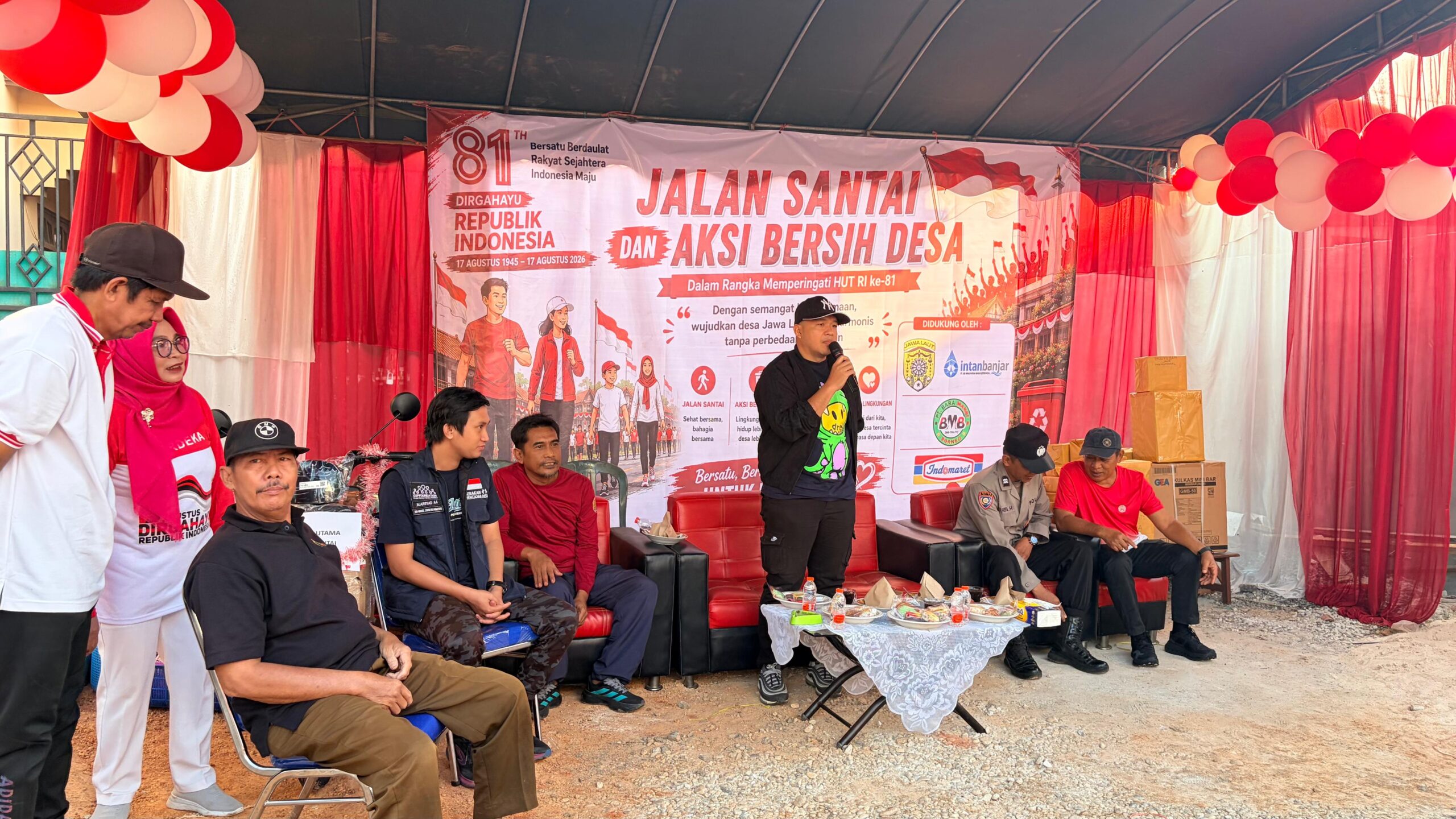 HUT Ke-81 RI di Desa Jawa Laut, Ratusan Warga Jalan Santai hingga Gotong Royong Bersihkan Kampung