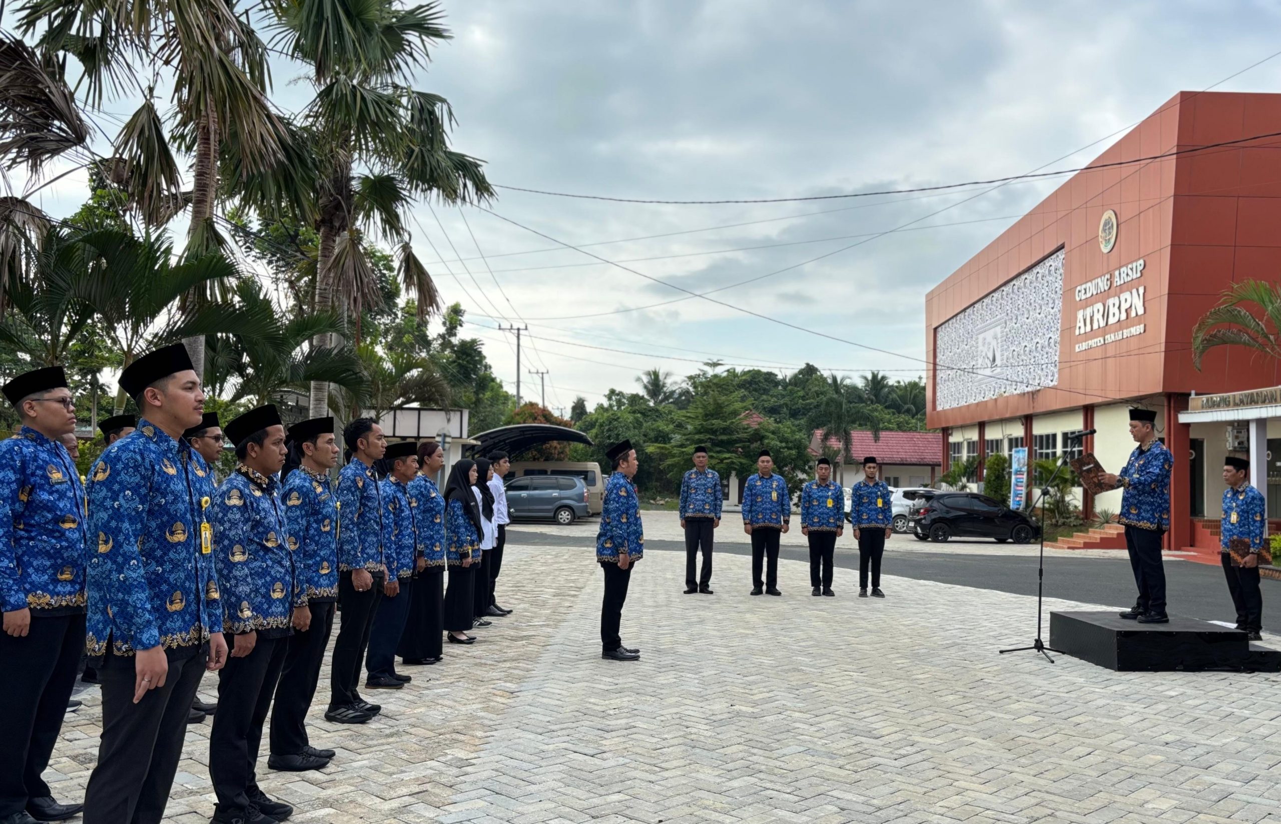 Peringati Hari Lahir Pancasila, Kantor Pertanahan Tanah Bumbu Tegaskan Komitmen Pelayanan Publik