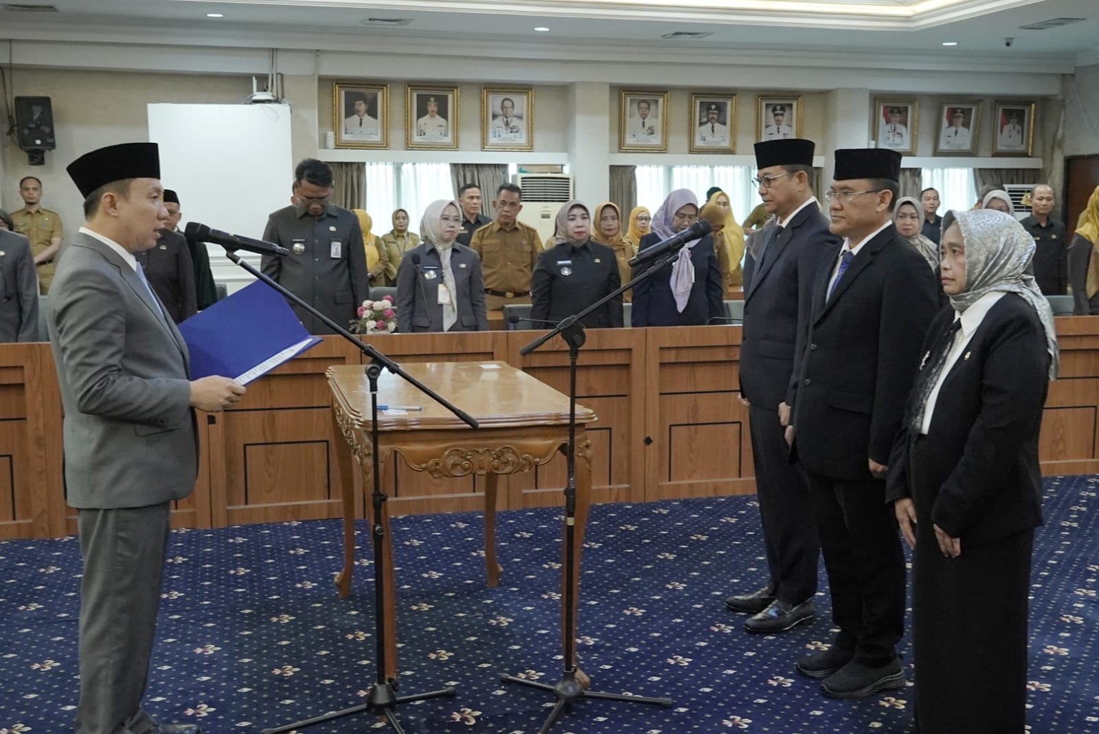 Sekdaprov Lampung Lantik Wakil Direktur RSUD Abdul Moeloek dan Dokter Ahli Utama, Ini Pesan Gubernur
