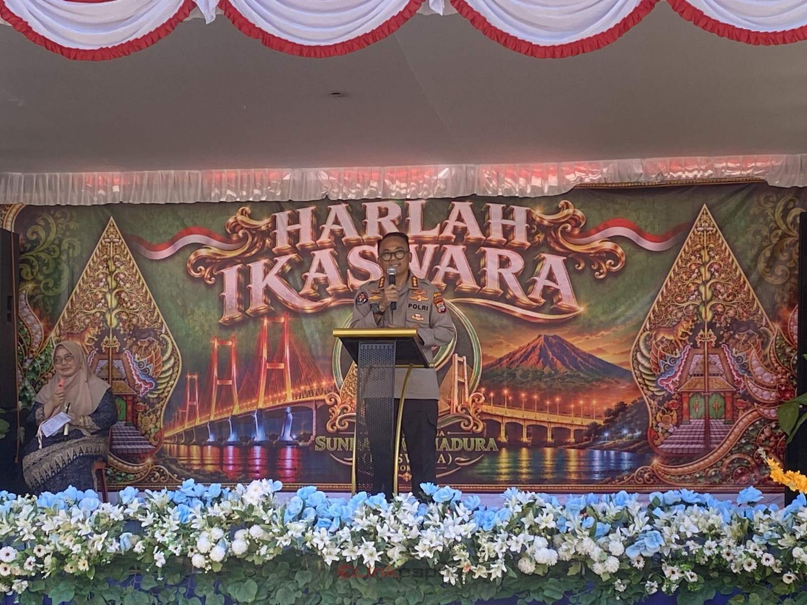 Hadiri Harlah ke-19 IKASWARA di Manokwari, Kabid Humas Polda Papua Barat Ajak Warga Jaga Kamtibmas