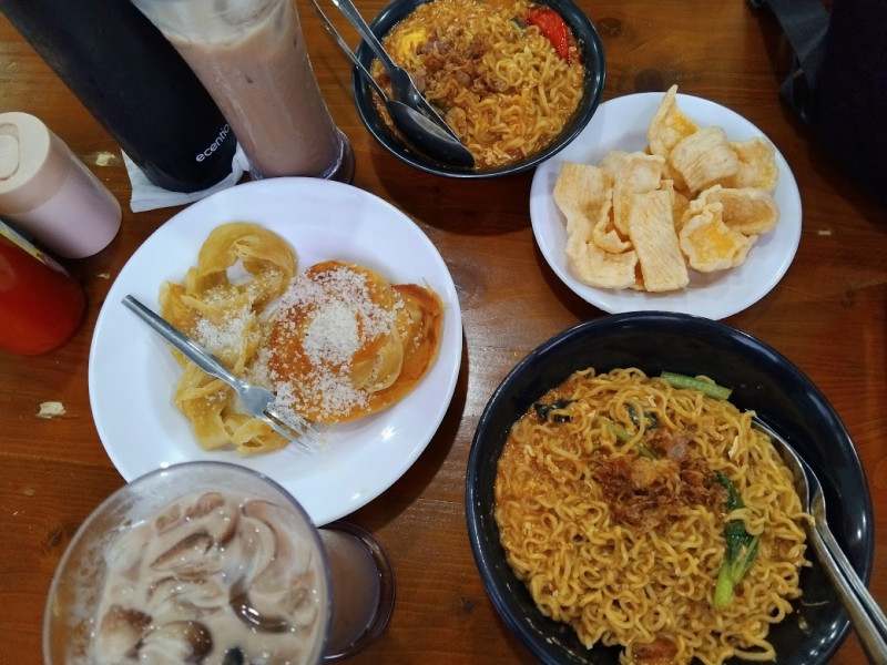 Kedai Mie Bangladesh Bogor, Buka 24 Jam dengan Atraksi Masak Langsung