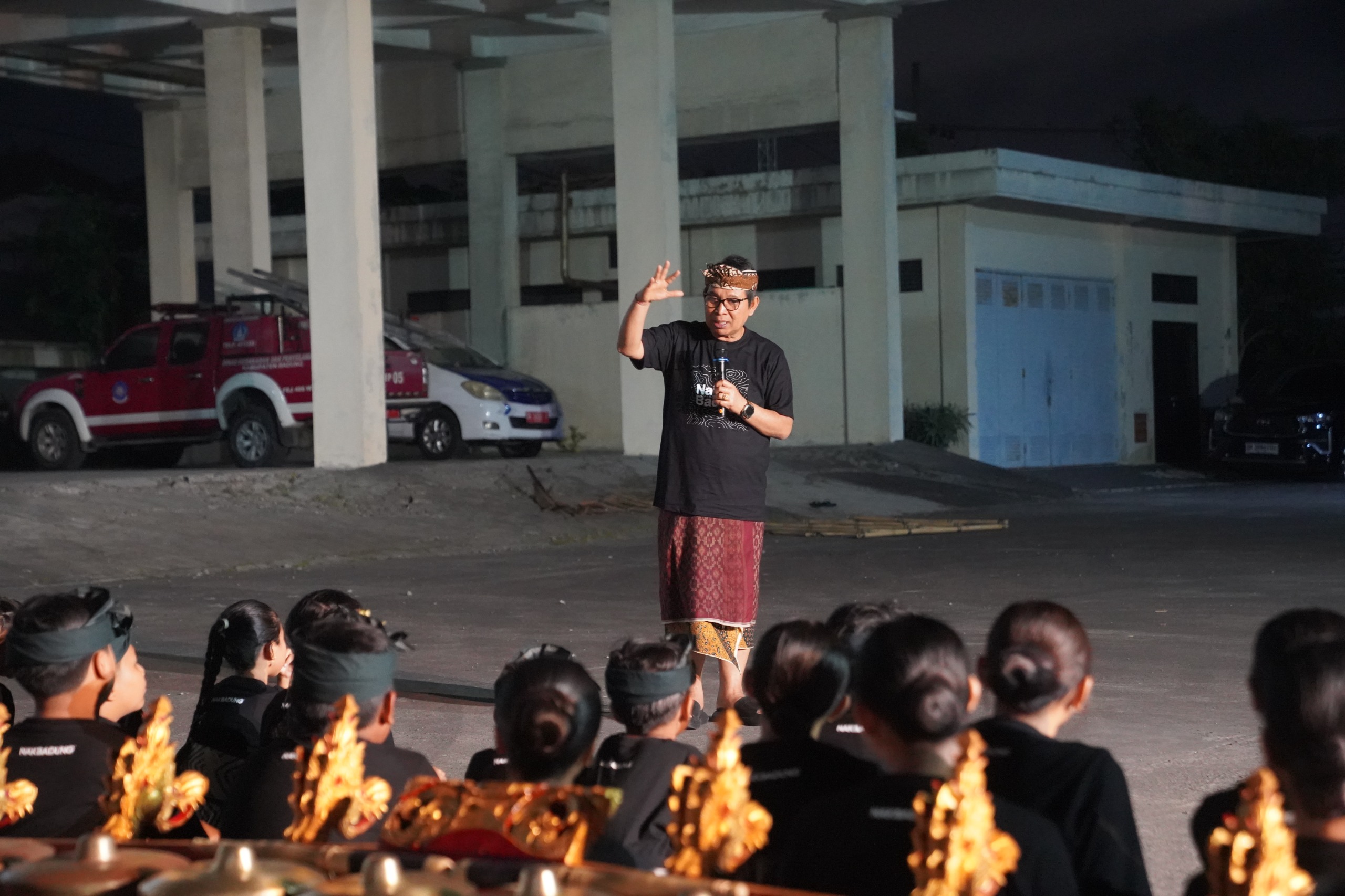 Bupati Badung Adi Arnawa Tinjau Latihan Duta PKB 2026, Tekankan Ekspresi dan Stamina Penari