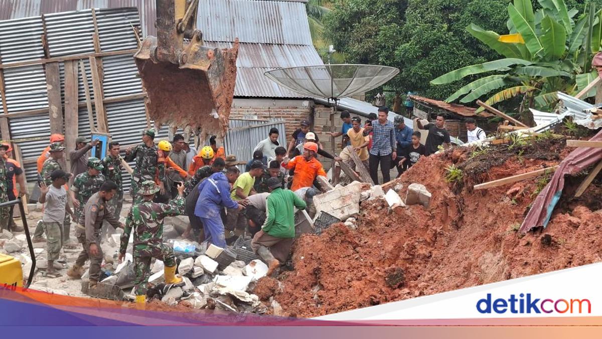Ibu dan Dua Anak Tertimbun Longsor di Bungo, Satu Tewas dan Satu Kritis Saat Dievakuasi Tim SAR