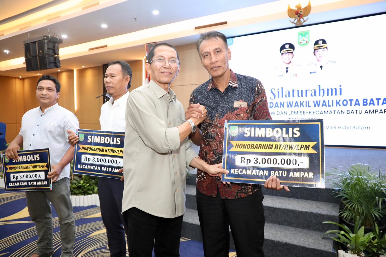 Ketua RT, RW, dan LPM Batuampar Apresiasi Kepemimpinan Amsakar-Li Claudia, Program Air Bersih hingga Infrastruktur Dinilai Tepat Sasaran