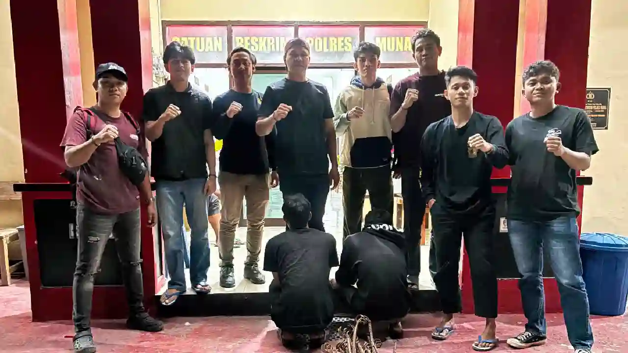 Polres Muna Bekuk Dua Pencuri Besi Pagar Alun-Alun Kota Raha, Diamankan Barang Bukti Potongan Besi