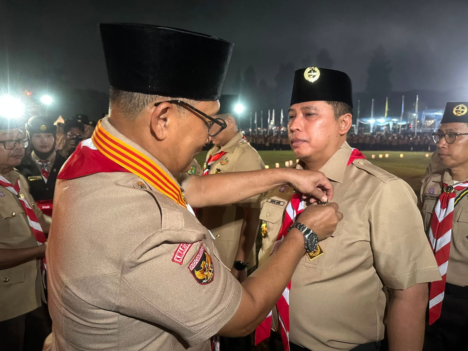 Ketua Mabicab Padang Panjang Hendri Arnis Terima Lencana Darma Bakti dari Kwarnas Pramuka di Hari Pramuka ke-65