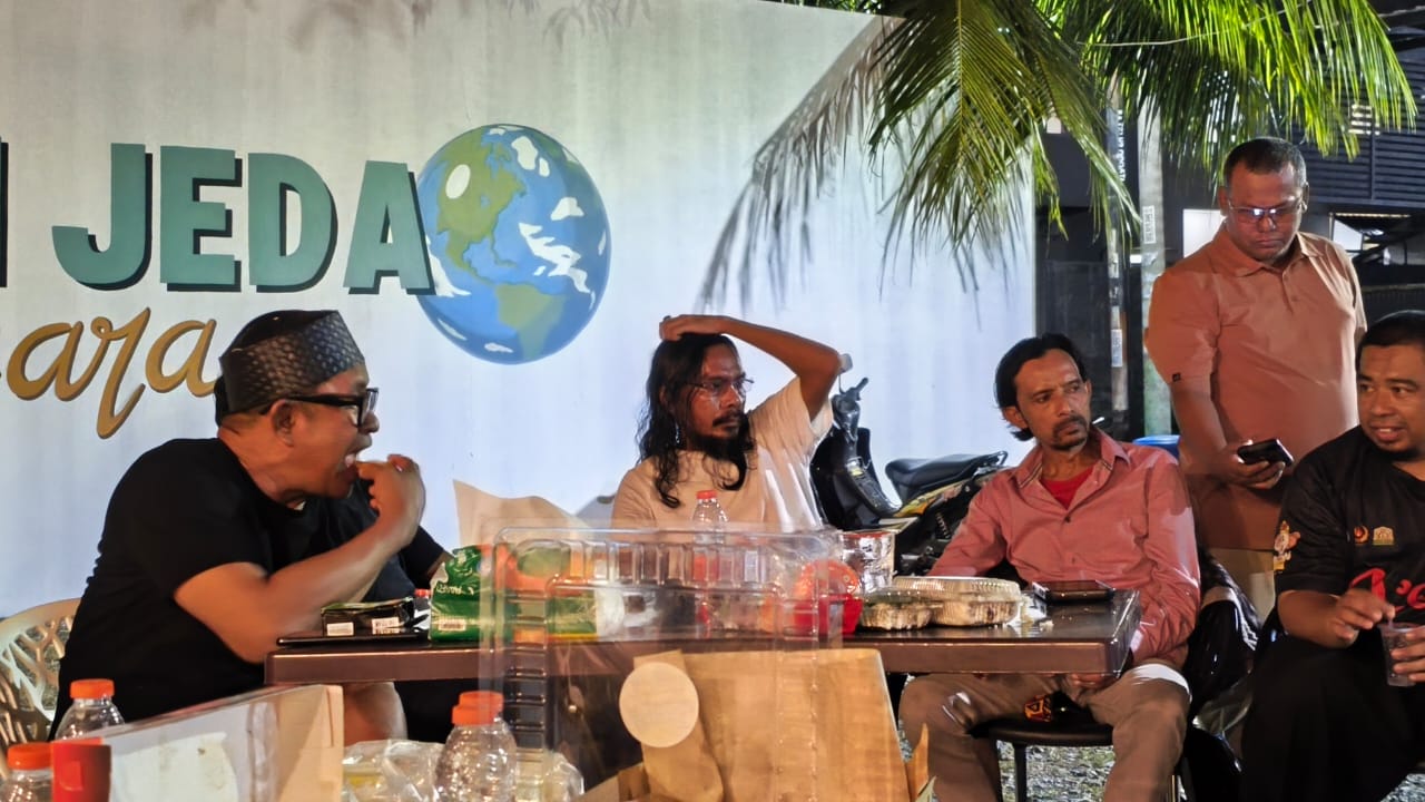 SPS Revival dan Darud Dunia Hadirkan Ruang Perjumpaan #001 di Banda Aceh, Warga Lintas Profesi Duduk Saling Berbagi Cerita