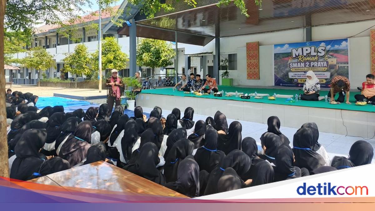 Menteri Abdul Mu'ti Tinjau MPLS di Lombok Tengah, Minta Siswa Baru Stop Sleep Call dan Jauhkan Ponsel Saat Tidur