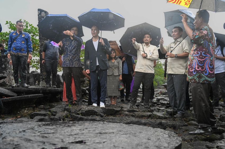 Gubernur Sumut Bobby Nasution Komit Revitalisasi Situs Megalitik Tetegewo di Nias Selatan, Target Destinasi Wisata Sejarah Baru
