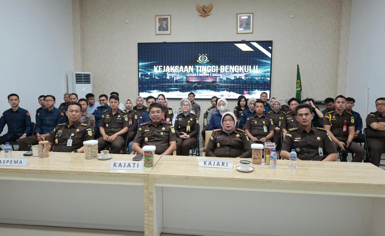 Kajati Bengkulu Sidak ke Kejari Bengkulu Tengah, Sorot Disiplin Pegawai dan Kualitas Pelayanan Publik