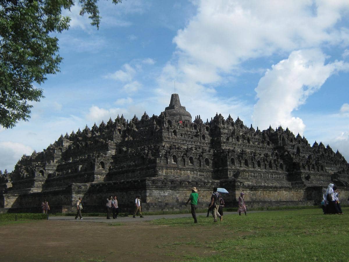 Harga Tiket Masuk Candi Borobudur Agustus 2026 dan Cara Beli Resmi, Kuota Naik Stupa Dibatasi Ketat