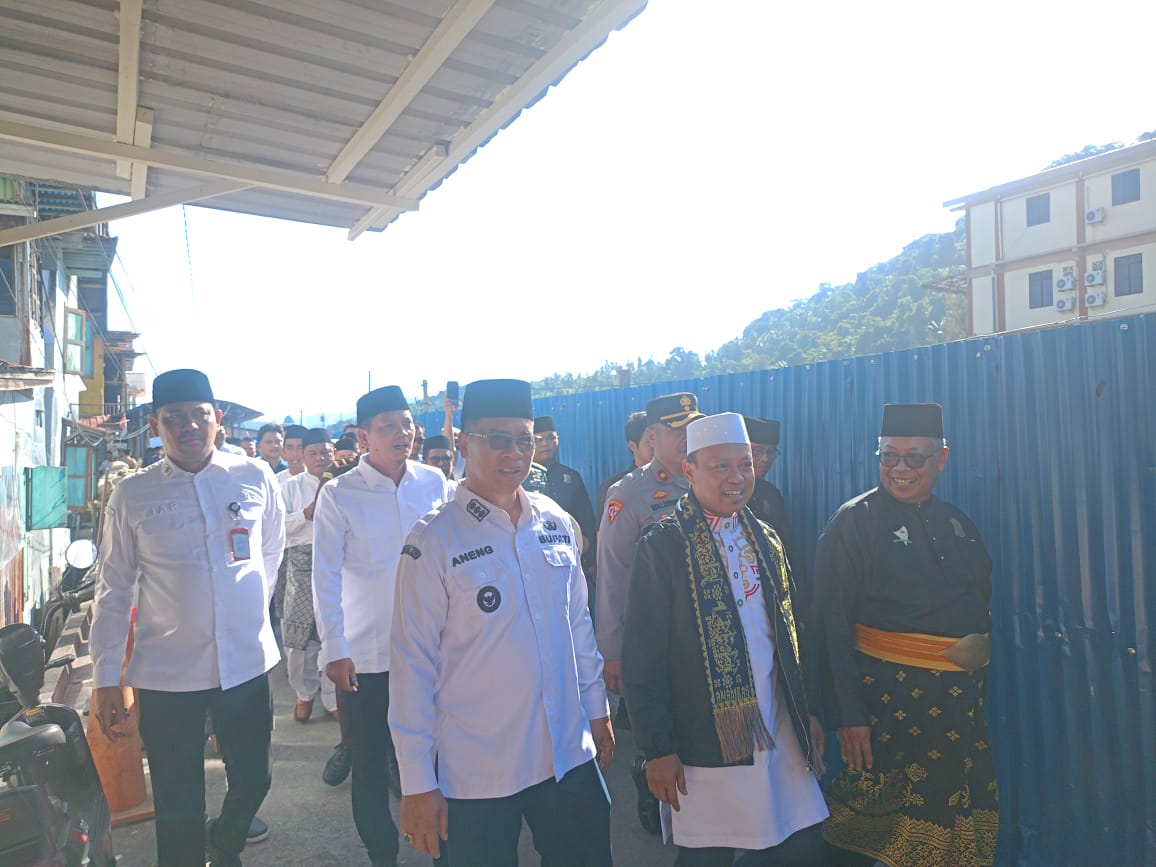 Sambut Ustaz Das’ad Latif di Bandara Matak, Bupati dan Forkopimda Anambas Gelar Tausiah Akbar di Masjid Agung