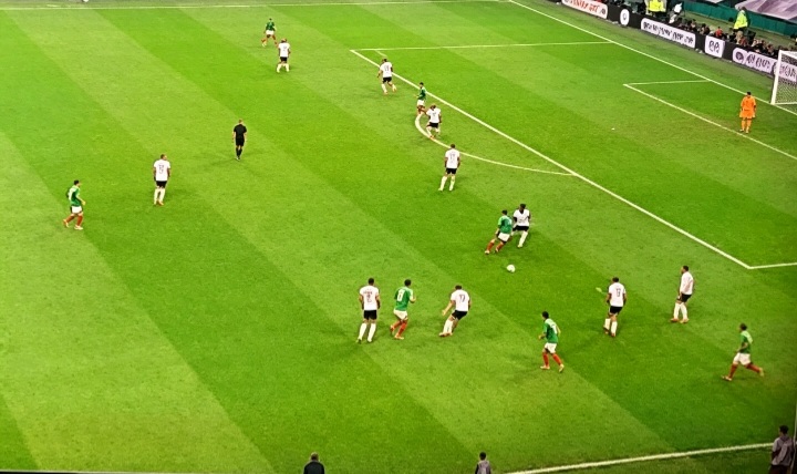 Inggris Unggul 2-1 atas Meksiko di Babak Pertama 16 Besar Piala Dunia 2026, Pertandingan Sempat Tertunda Hujan