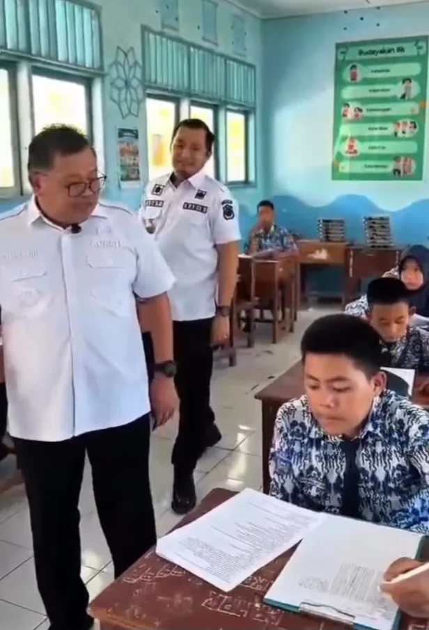 Bupati Takalar Daeng Manye Sidak ke SMPN 1 Polut, Cek Kualitas Belajar hingga Fasilitas Sekolah