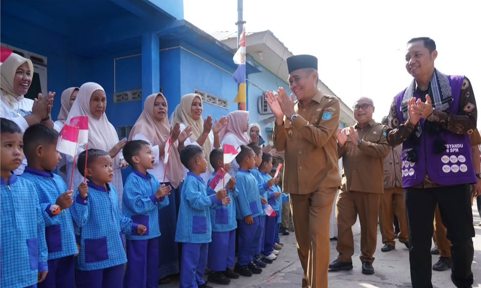 Wabup Ogan Ilir Tekankan PHBS dan Kualitas Posyandu saat Pembinaan di Desa Meranjat Ilir