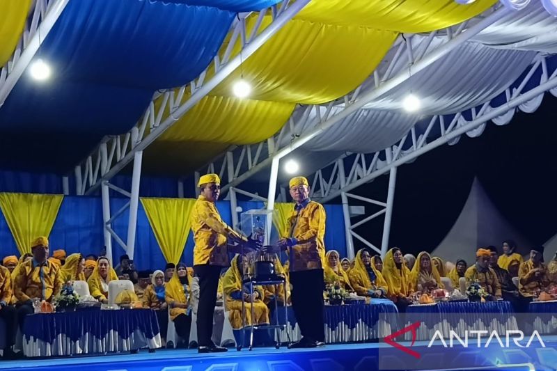 Gubernur Sulteng Anwar Hafid Ajak Masyarakat Jadikan Al Quran Pedoman Hidup di Tengah MTQ ke-XXXI