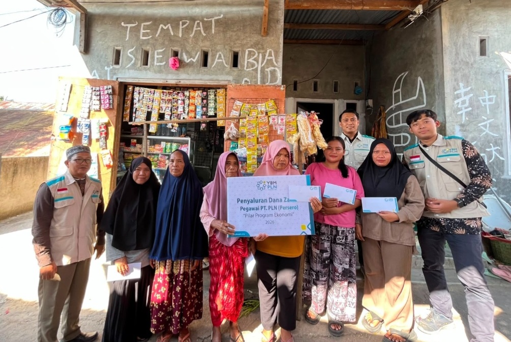 Sambut HUT RI ke-81, YBM PLN Salurkan Bantuan Modal Rp 7,2 Juta ke Enam UMKM di Sumbawa