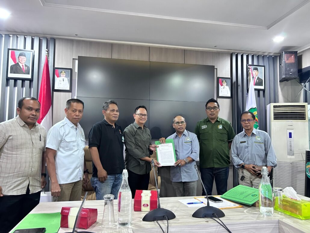 Disbun Kaltim Ancam Cabut IUP Perusahaan yang Beli TBS di Bawah Harga Ketetapan Rp 3.617 Per Kilo