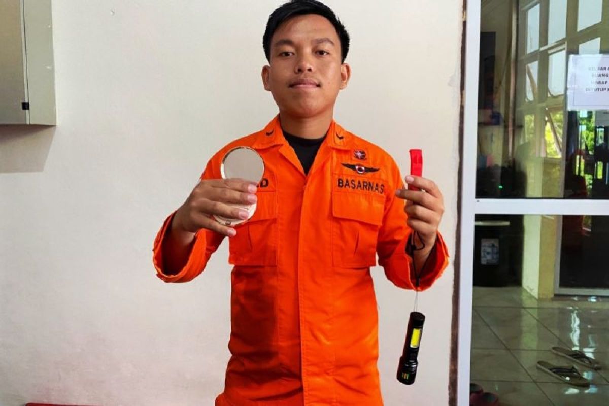 Kepala SAR Natuna Ingatkan Nelayan dan Warga yang Beraktivitas di Hutan Bawa Senter, Peluit, dan Cermin Sebagai Alat Darurat