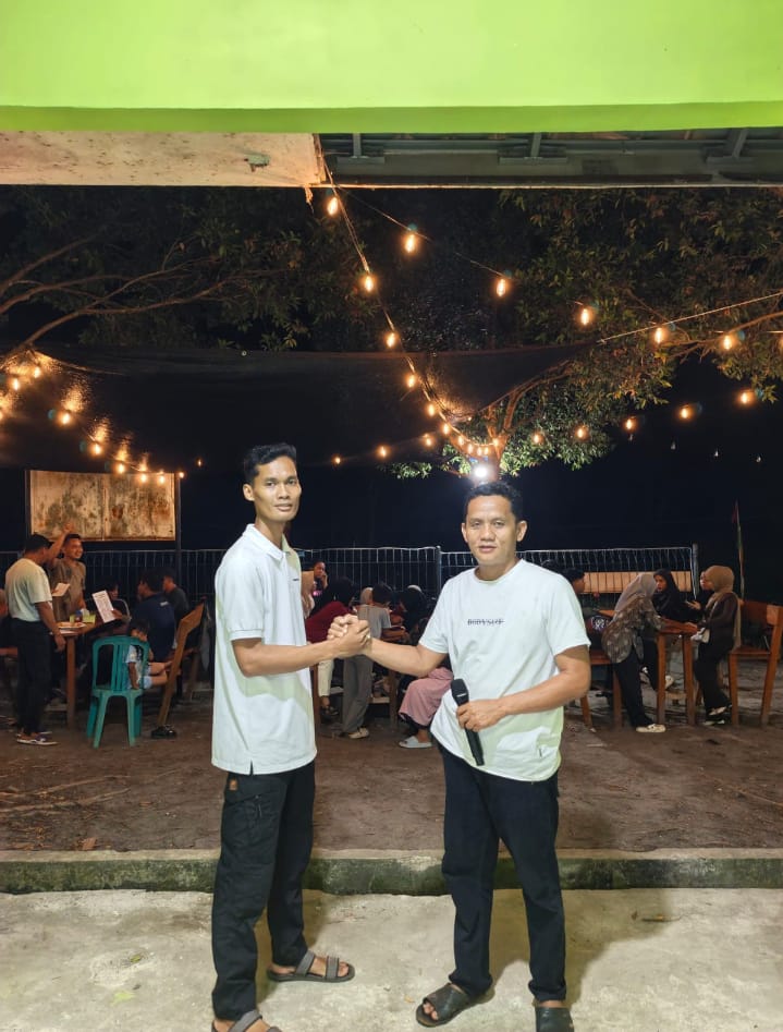Kades Marjan Ubah Bangunan Terbengkalai Jadi Kafe BUMDes, Jadi Sumber Ekonomi Baru Desa Pangkalbuluh