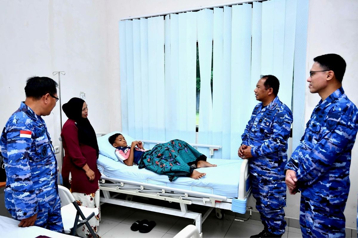 Lanud RSA Natuna Khitan Massal 20 Anak di Perbatasan, Rangkaian Hari Bakti TNI AU ke-79