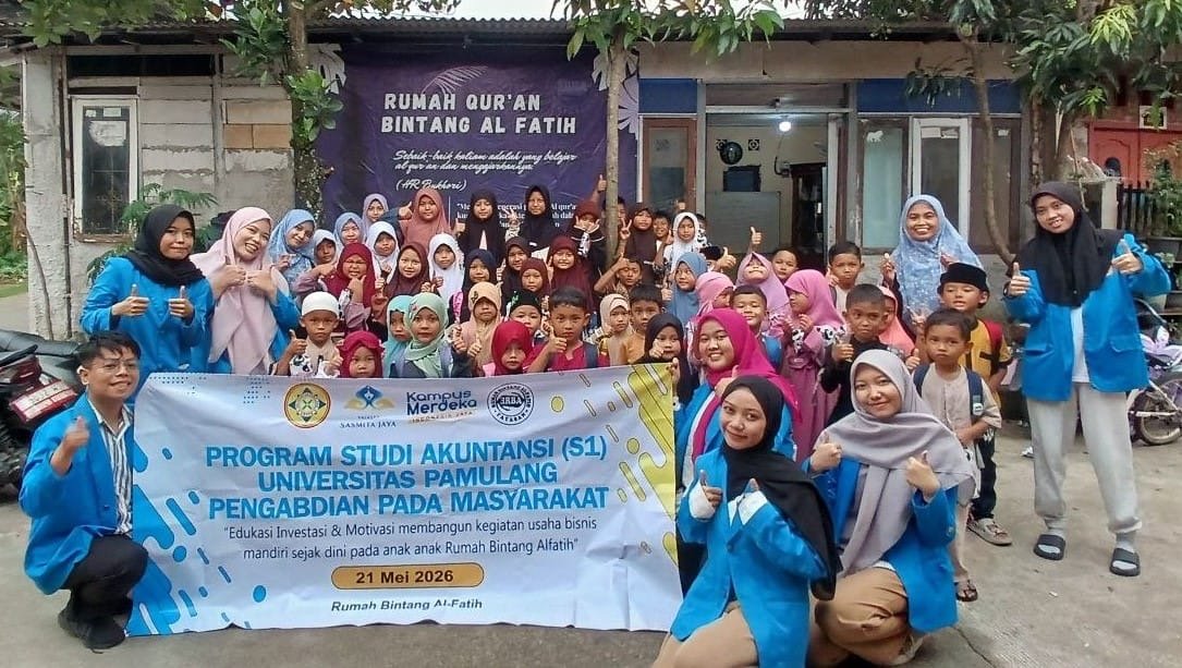 Mahasiswa Universitas Pamulang Ajari Anak-Anak Pengajian di Tangerang Menabung dan Berwirausaha Sejak Dini
