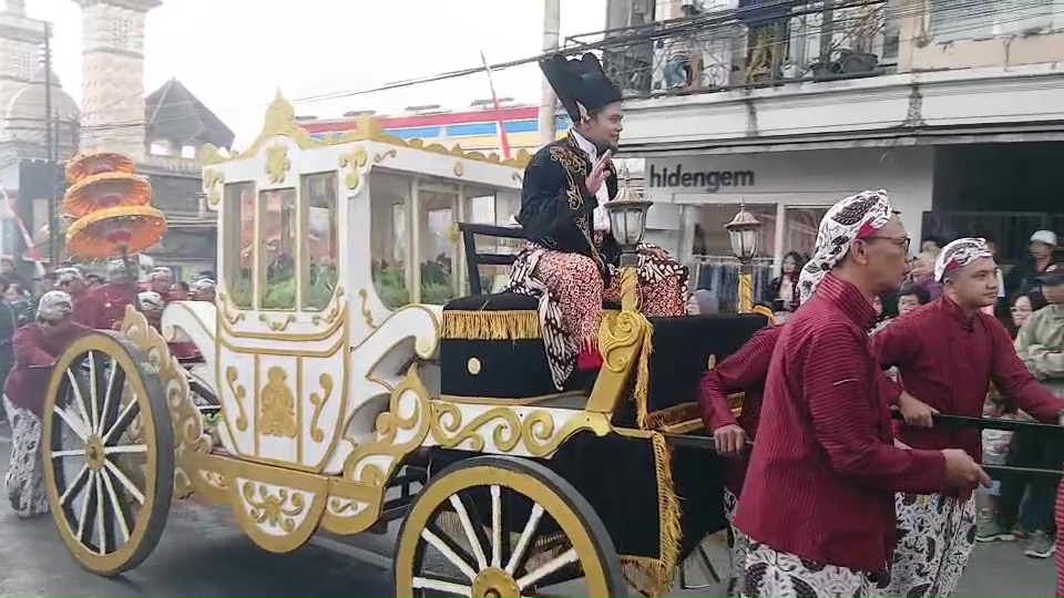 Warga Dusun Sleker Gelar Kirab Merti dan Penanaman Pohon untuk Jaga Mata Air Umbul Songo