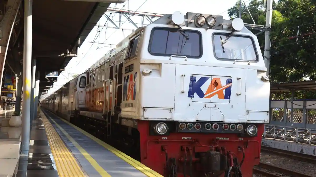 5 Hal yang Perlu Diketahui soal Jadwal Keberangkatan KA dari Stasiun Pasar Senen dan Gambir untuk Calon Penumpang di NTT