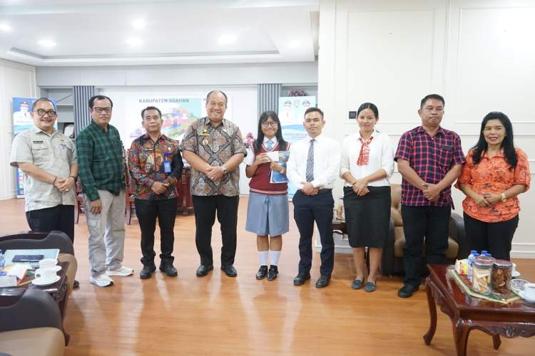 Bupati Asahan Apresiasi Grace Sagala, Ketua OSIS Lolos Pelatihan Kepemimpinan Nasional ISLT