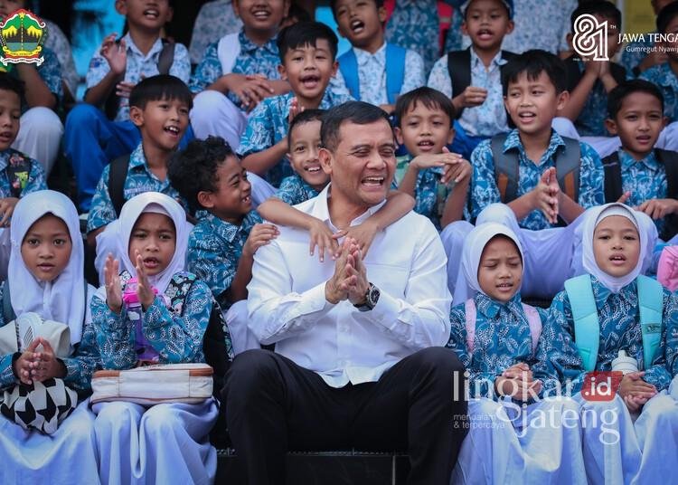 Pemprov Jateng Perluas Akses Pendidikan Gratis di Hari Jadi ke-81, 10.000 Siswa Terima BSM Rp 1 Juta