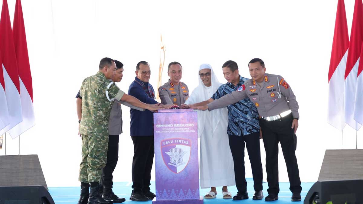 Kapolda Sumsel Pimpin Ground Breaking Gedung BPKB Prototype di Palembang, Sertifikat Tanah 1,2 Hektare Diserahkan