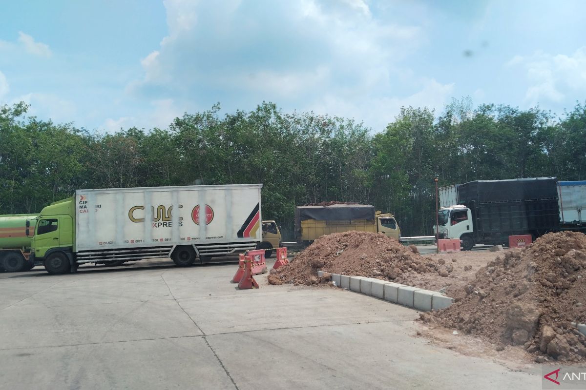 Tol Pulau Rimau Dibuka untuk Kendaraan Pribadi, Polri Buka-Tutup Arus di Jalintim Palembang-Betung