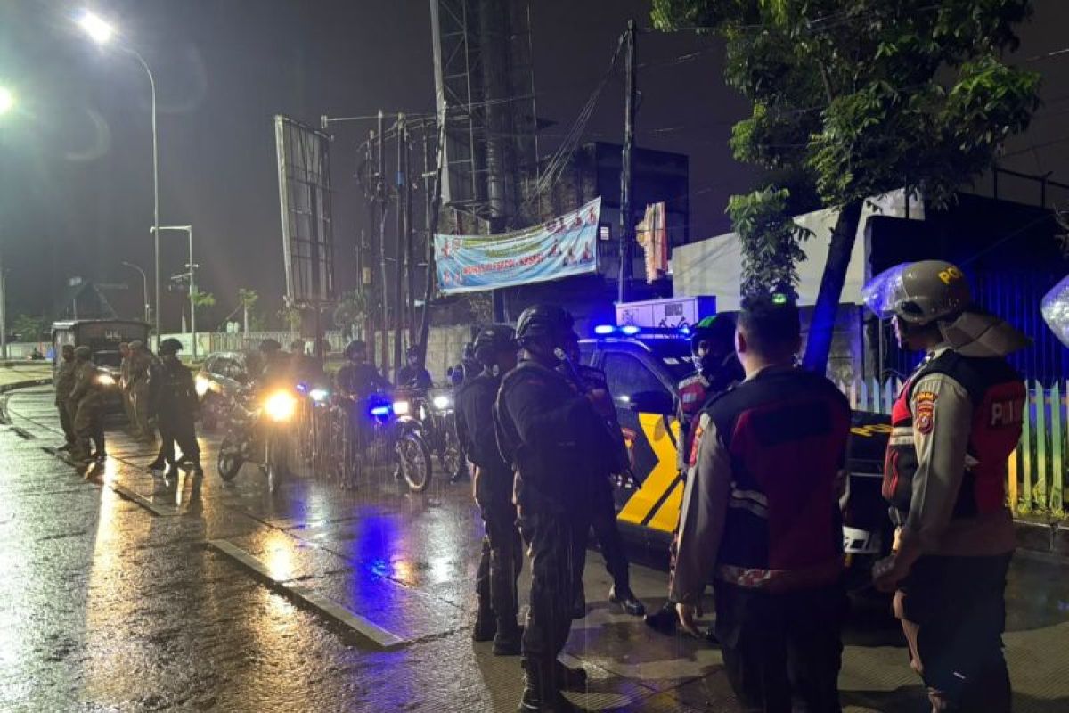 56 Personel Brimob Polda Sumut Patroli KRYD di Medan, Antisipasi Balap Liar dan Tawuran Akhir Pekan