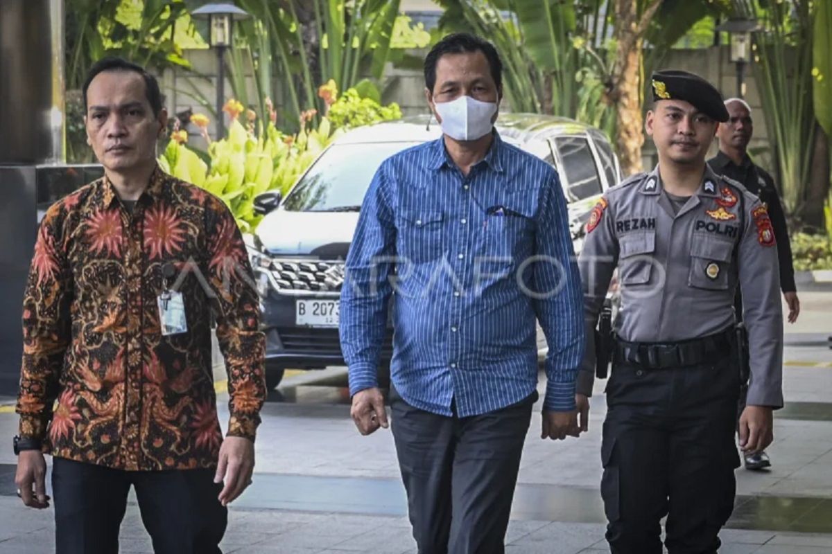 Bupati Muara Enim Edison Tiba di Gedung KPK, Jalani Pemeriksaan Lanjutan Usai OTT Dugaan Korupsi Pengadaan di Dinas Pendidikan