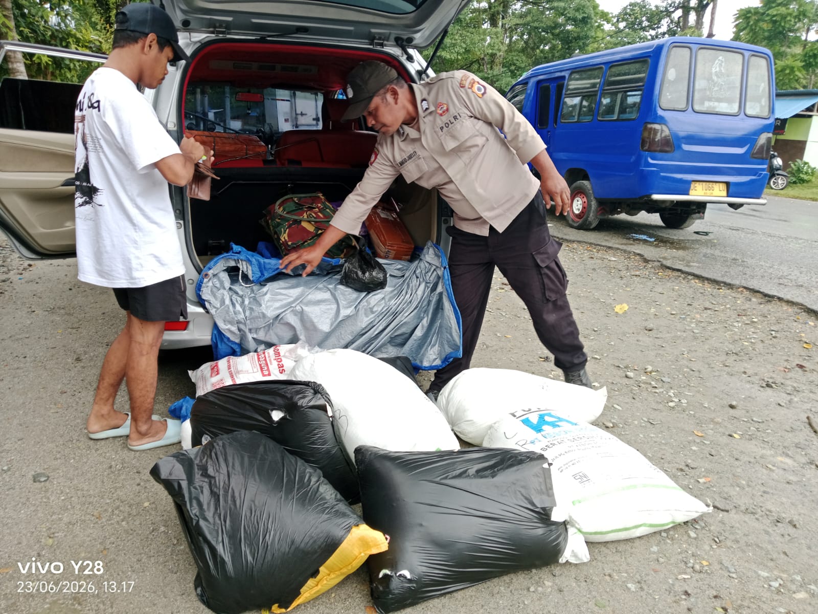 Polsek Salahutu Gagalkan Penyelundupan 400 Liter Sopi Ilegal di Pelabuhan Hunimua, Dari Pulau Seram ke Ambon