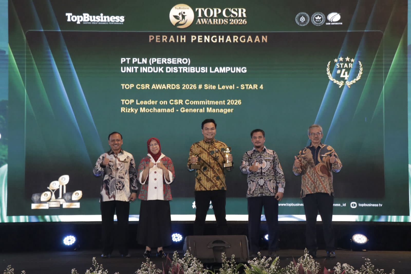 General Manager PLN UID Lampung Raih Penghargaan TOP Leader on CSR Commitment 2026, Program Baterai Motor Listrik Dapat Bintang 4