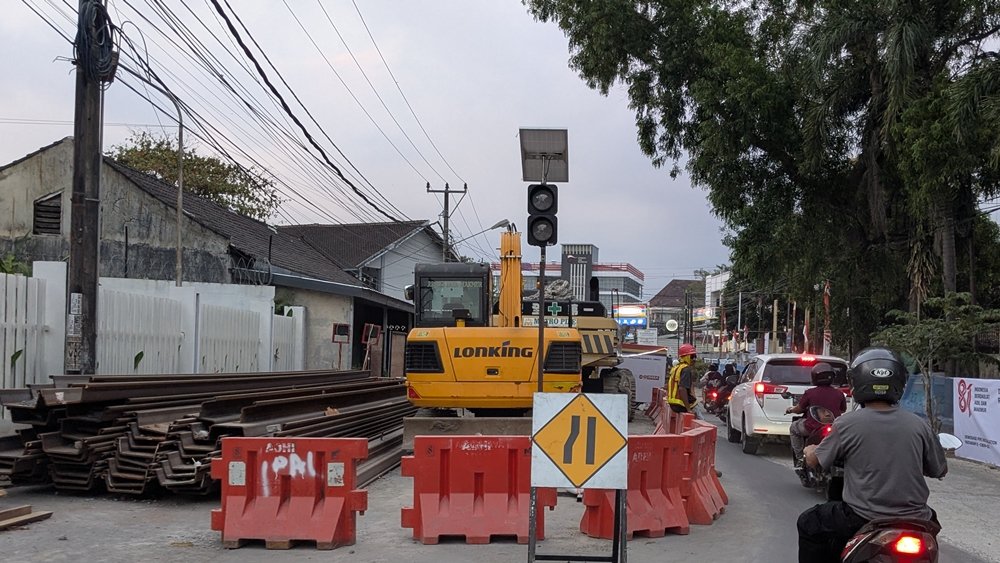 Proyek Pipa Bawah Tanah di Sejumlah Ruas Jalan Mataram: Ini yang Sedang Dibangun Pemkot untuk Sanitasi Kota
