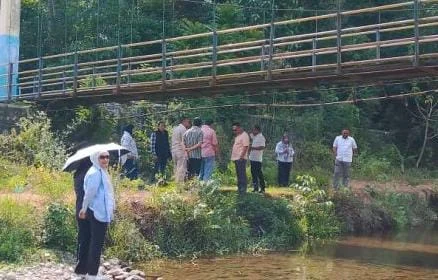 Komisi III DPRD Gorontalo Tinjau Lokasi Jembatan Tolomato-Tapadaa, Akses Roda Empat Masih Harus Menyeberang Sungai