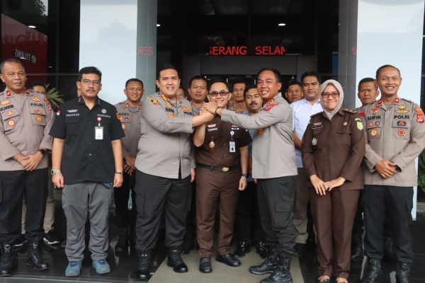 Polresta Serang Kota dan Kejari Serang Perkuat Sinergitas Penegakan Hukum, Kapolres Kunjungi Kejaksaan
