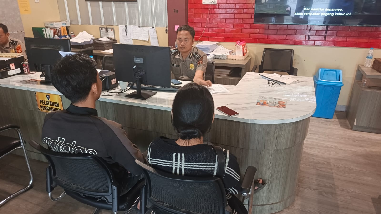 Saat Main di Taman Simpang Polda Palembang, Motor Wanita Raib Digondok Maling, Korban Lapor Polisi