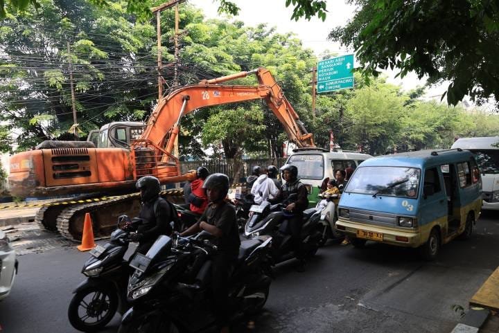 Proyek Perbaikan Empat Ruas Jalan di Kota Tangerang Berlakukan Rekayasa Lalu Lintas, Contraflow Diterapkan di Jalan Marsekal Suryadarma