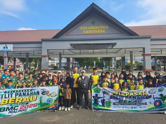 57 Atlet Panahan Berau Dilepas ke Bupati Malinau Cup, Target Perbaiki Rekor 9 Medali