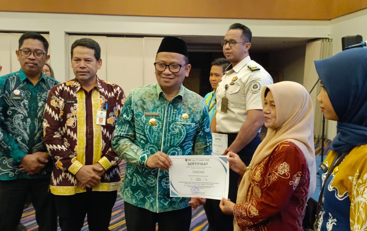 Bupati Tabalong Tutup Bimtek Pengarusutamaan Gender, Targetkan 120 Peserta dari 12 Instansi Cegah Pernikahan Dini