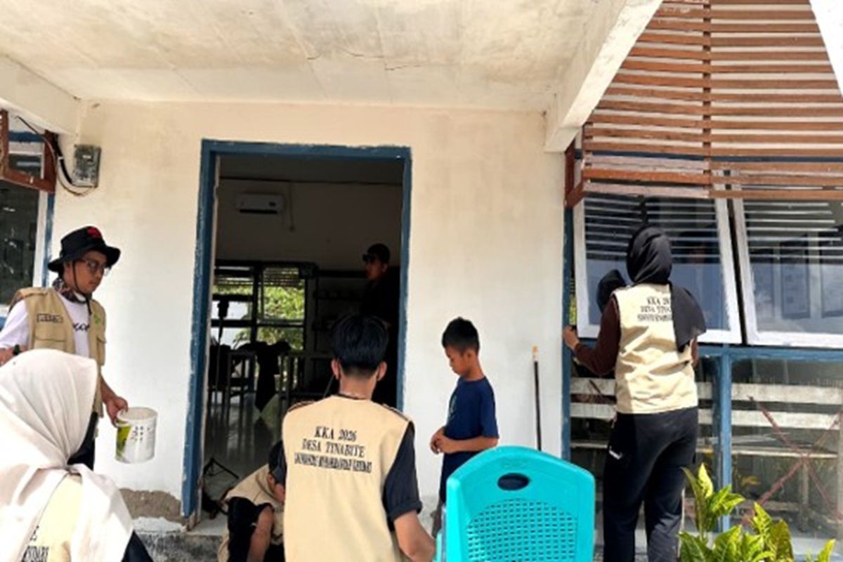 Mahasiswa KKA UMK Kelompok 14 Garap 4 Program Pemberdayaan di Desa Tinabite Bombana