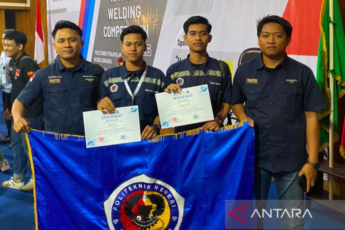 Dua Mahasiswa Poliban Banjarmasin Juara Nasional Pengelasan di Surabaya, Sabet Juara 1 dan 3