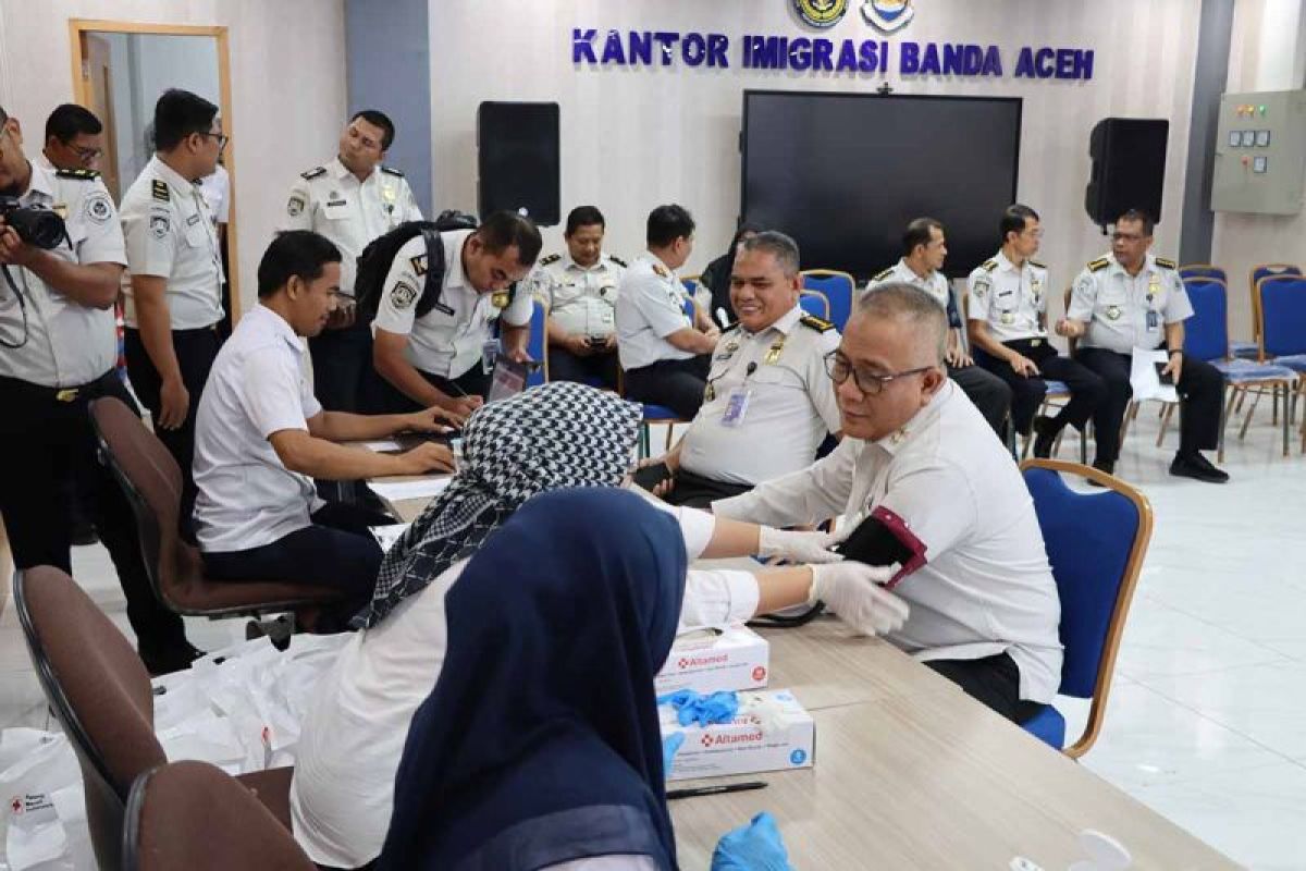 Imigrasi Banda Aceh Kumpulkan 37 Kantong Darah untuk Sambut HUT RI ke-81, Sinergi Tiga Kantor Imigrasi Aceh